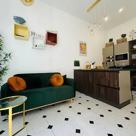 Casa D'arte Nel Centro Storico 公寓 *